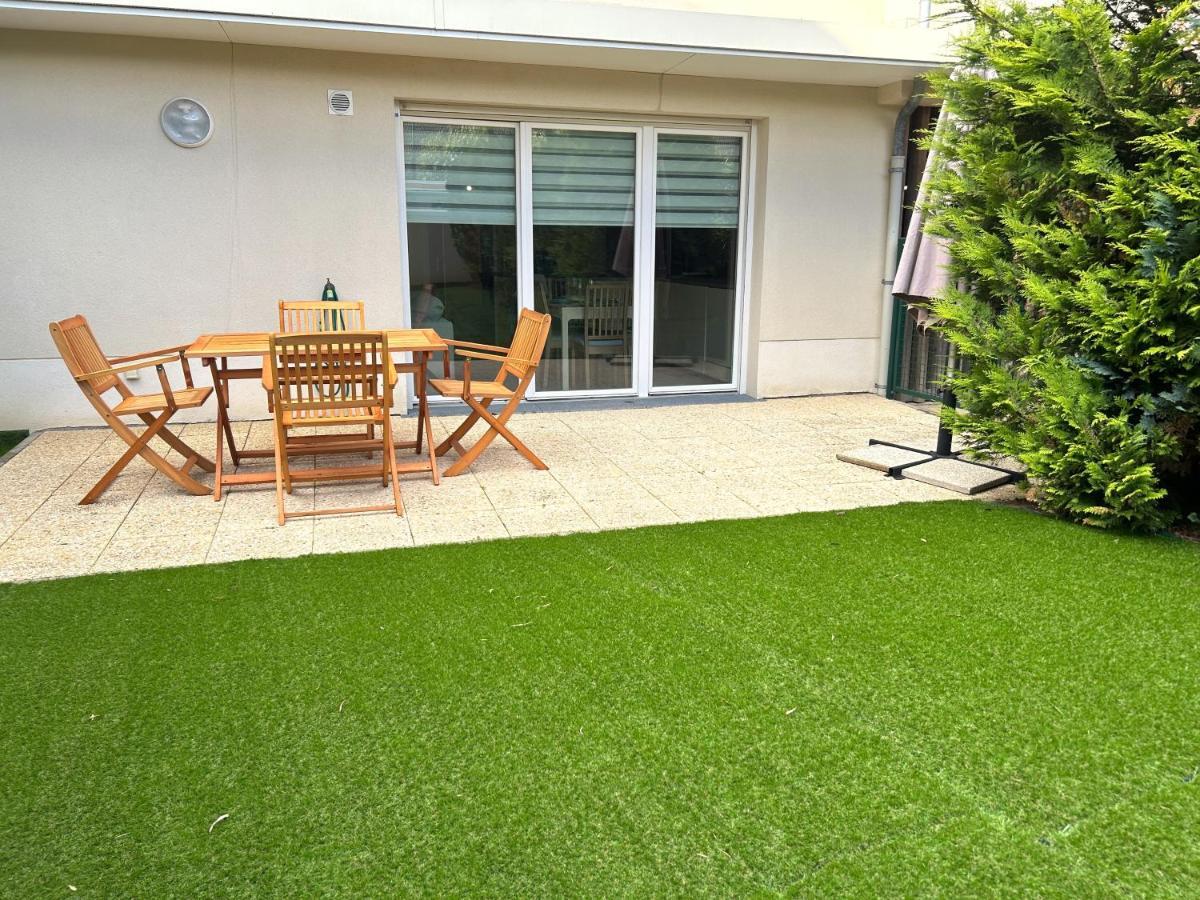 Eden By Dream Apartments Chessy  Exterior foto